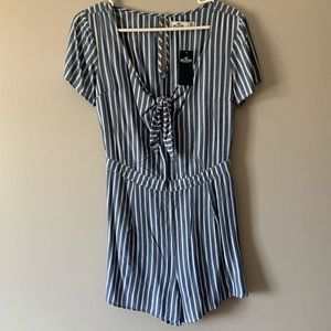 Hollister romper